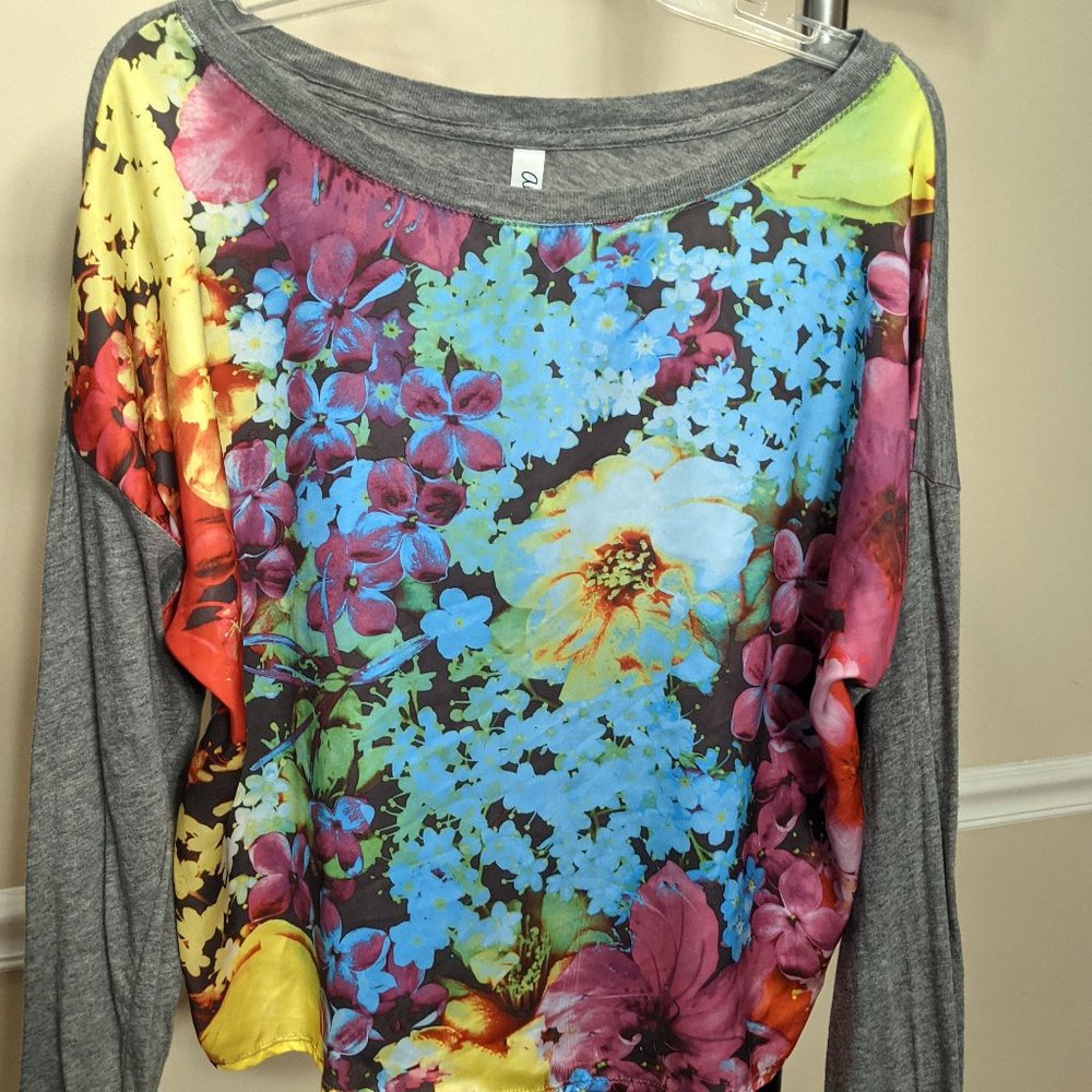 Aeropostale Gray Floral Long Sleeve Tee Size XL